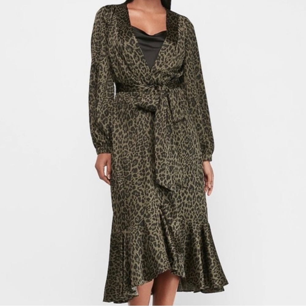 NWT Express Leopard Print Midi Dress